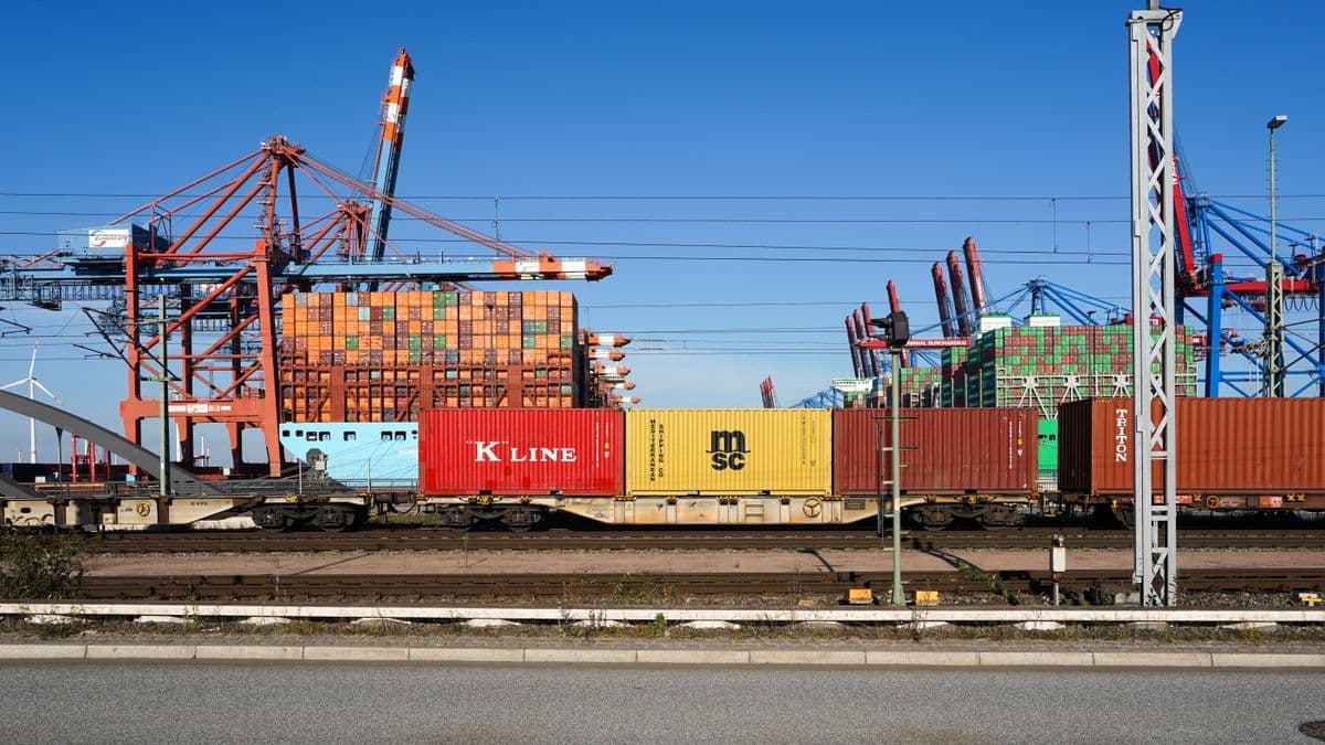 China Tariffs in 2025–2026: A Plain-English Breakdown